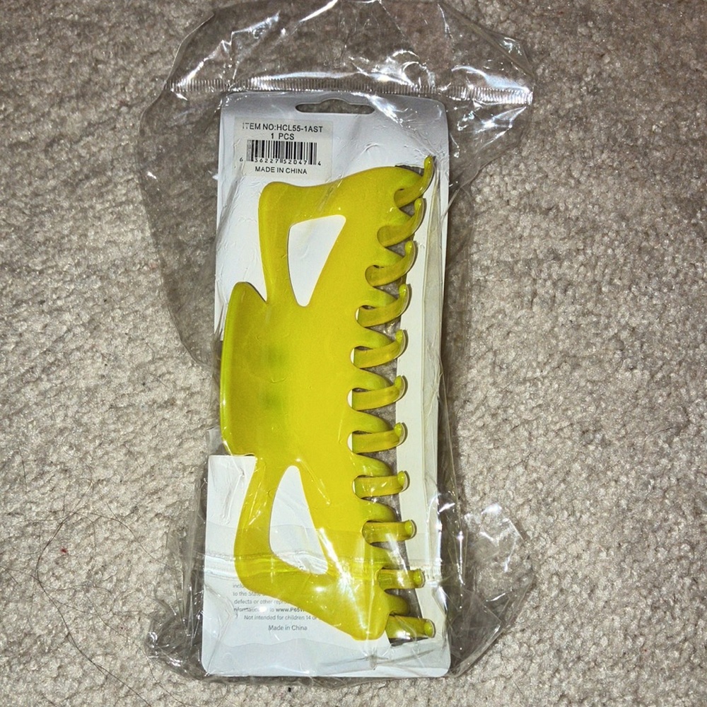 Extra Large Hair Clips - Picture 2 of 2
